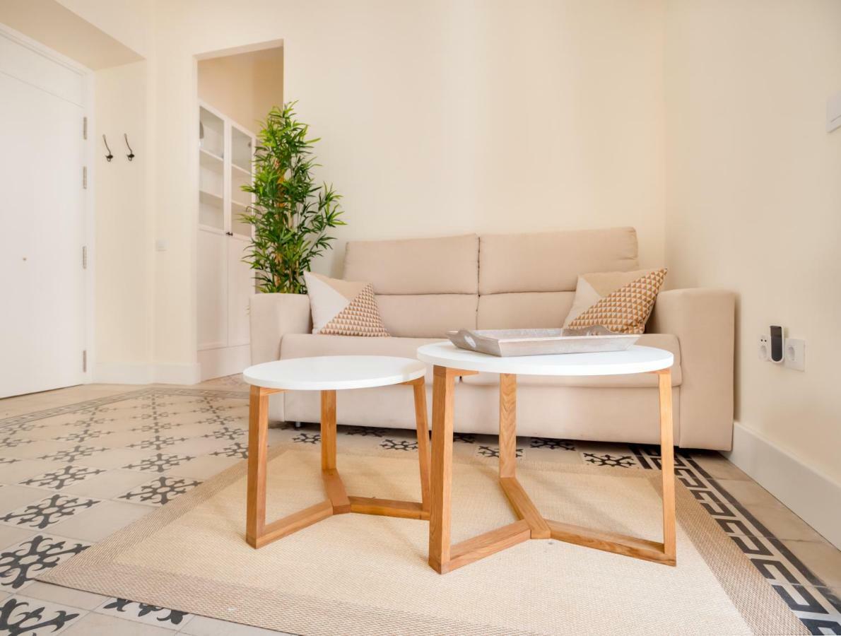 In Luxury V33-1a Apartment *